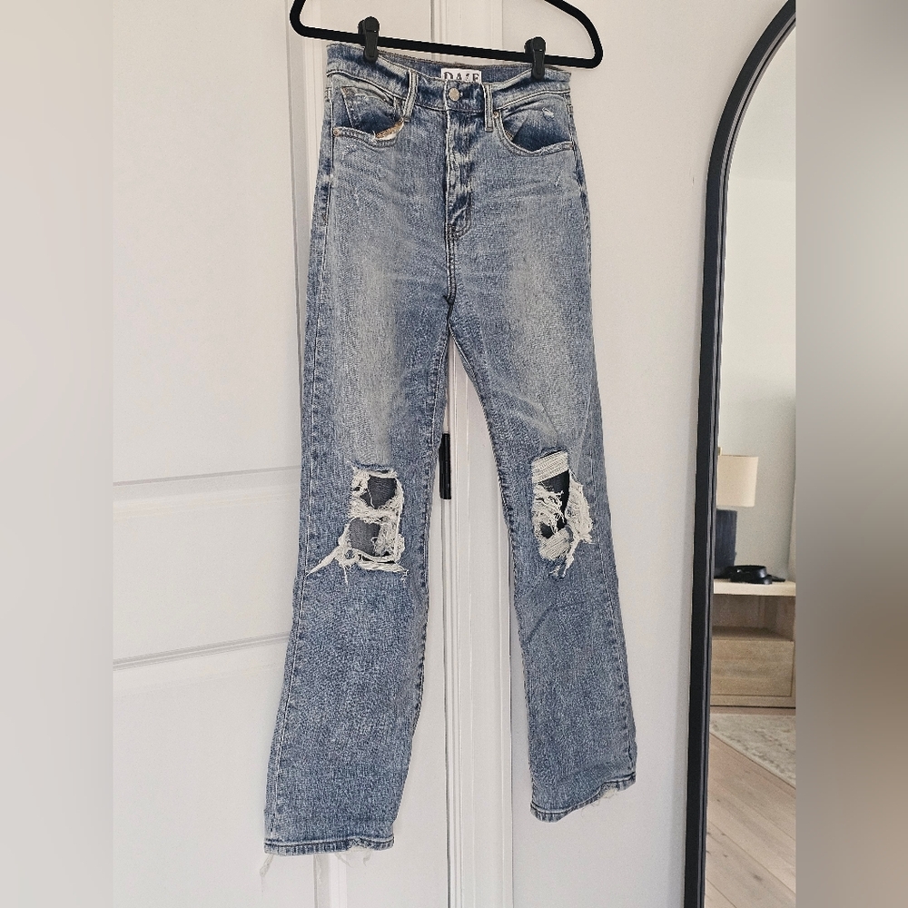 Womans Daze Denim Blue Distressed Jeans-size 27